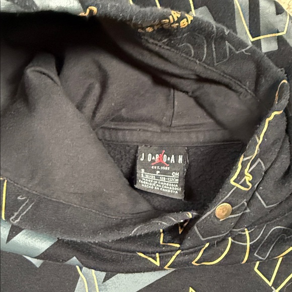 Jordan Boy’s Hoodie in Black and Gold Print - Picture 2 of 3